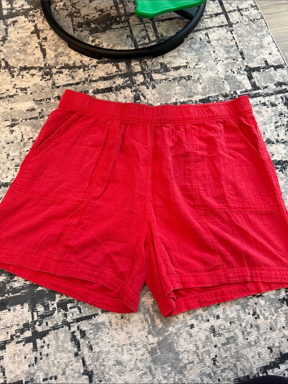 Red Casual Elastic Waist Shorts